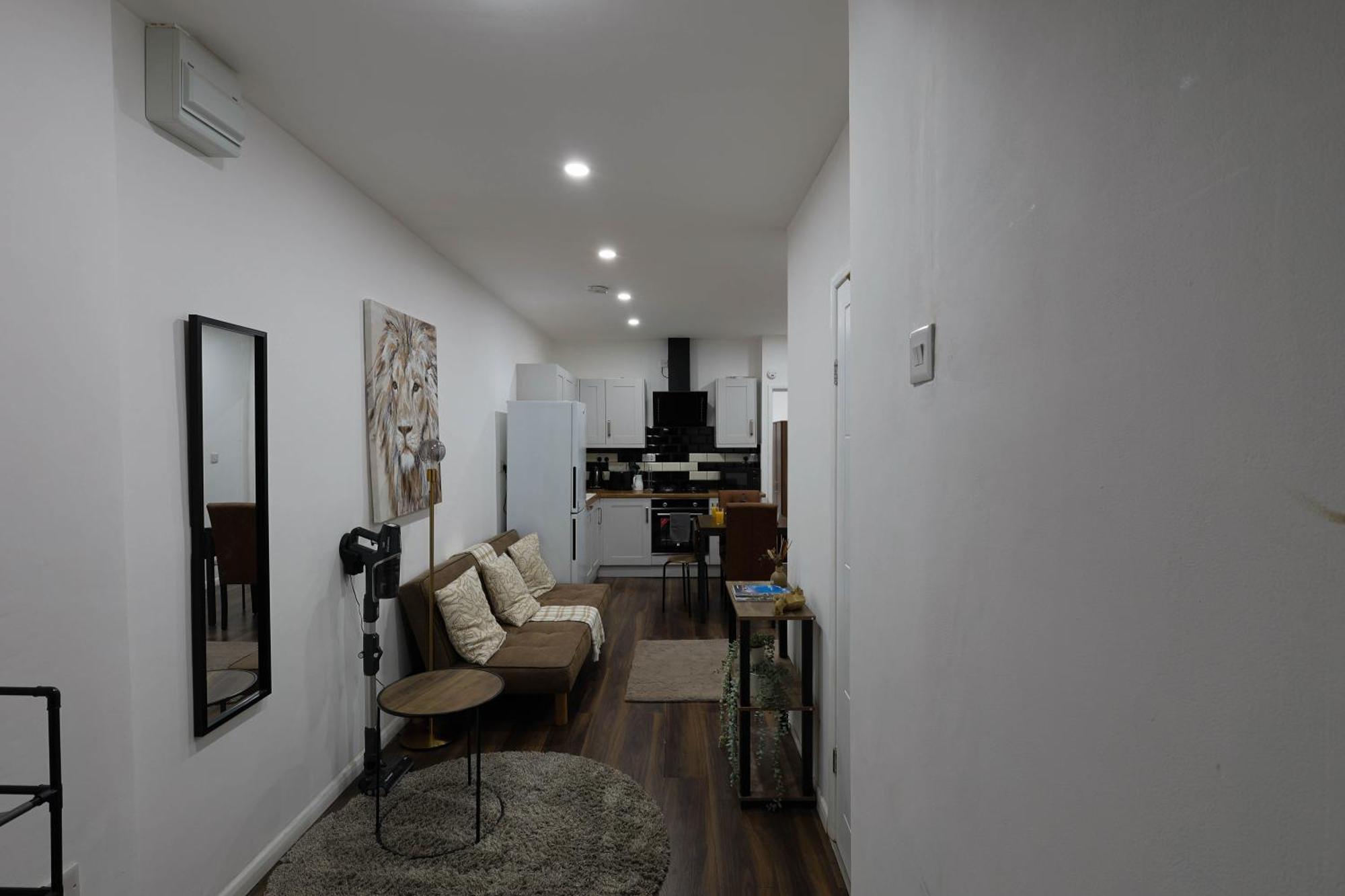 Stylish Apartment In City Centre - Walk Everywhere Кардифф Экстерьер фото