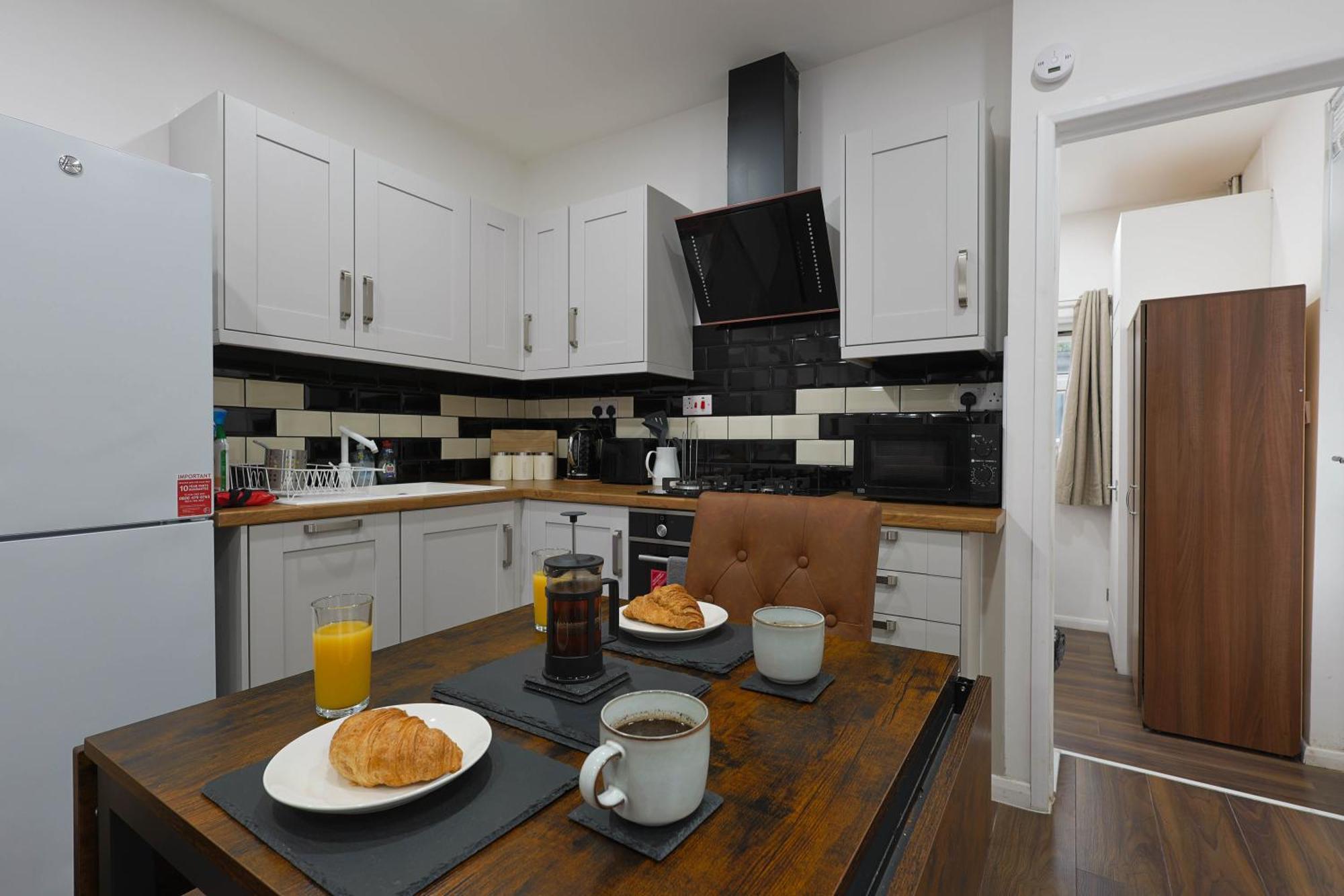 Stylish Apartment In City Centre - Walk Everywhere Кардифф Экстерьер фото